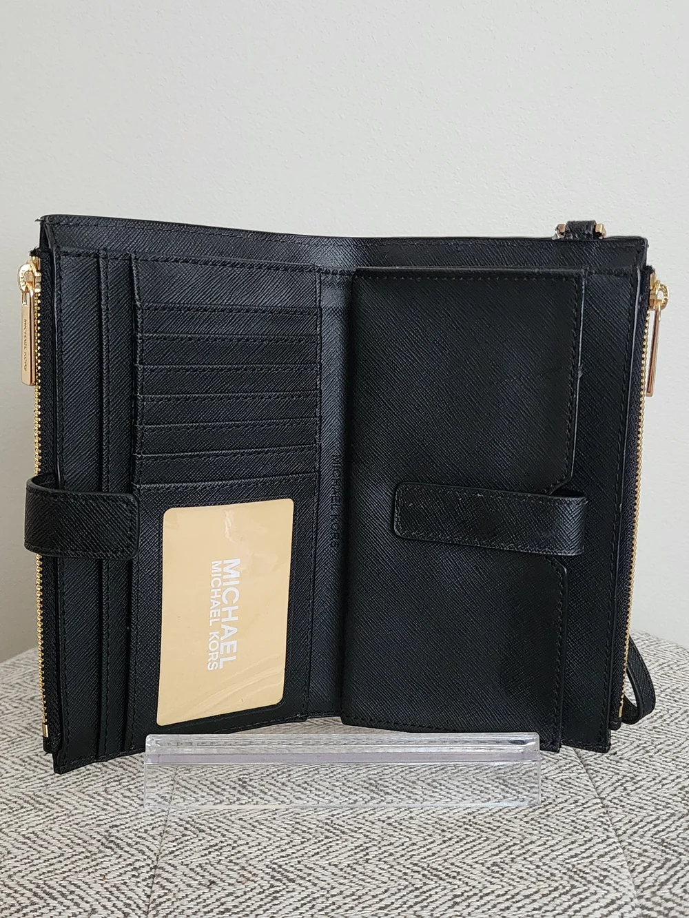 NWT MICHAEL KORS Black Double-Zip Leather Wristlet Fits Phone